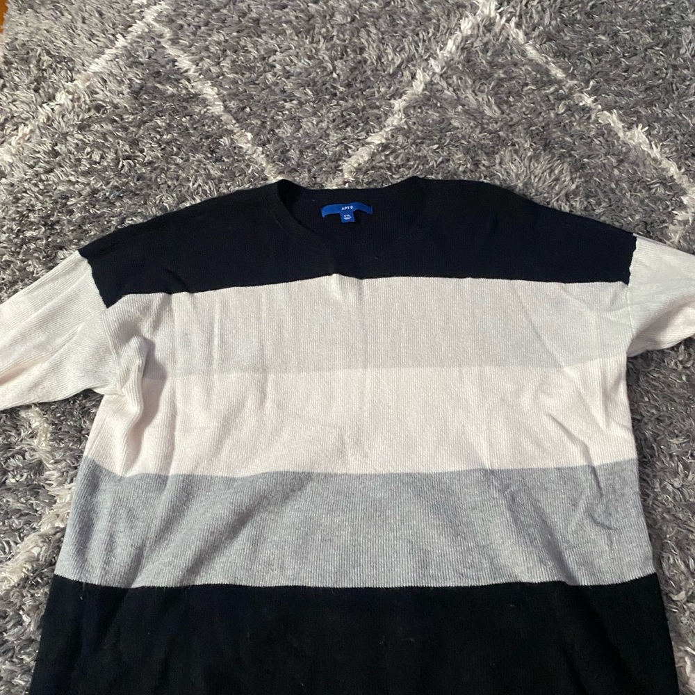 Sweater Multi Color